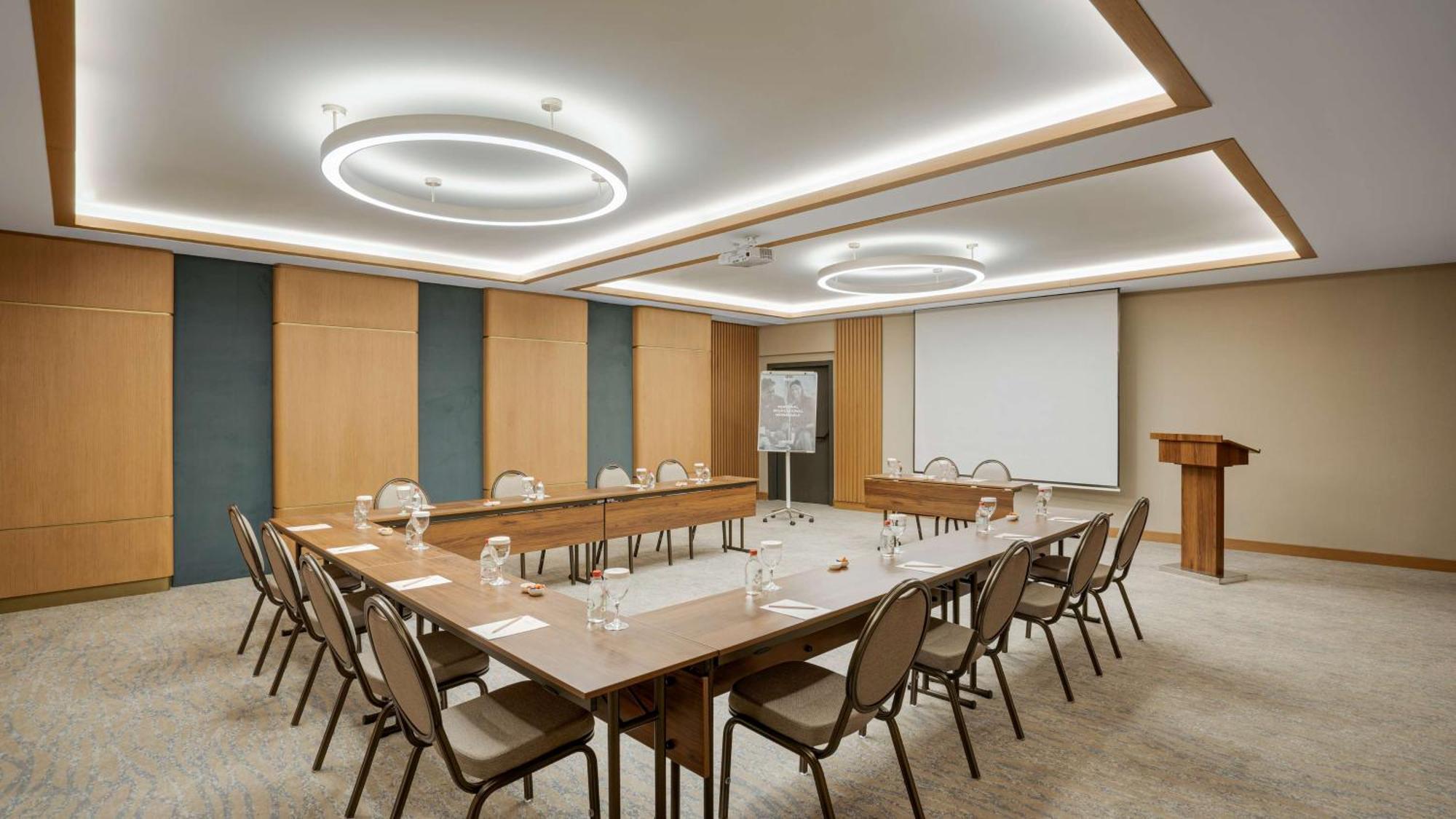 Radisson Hotel Istanbul Merter المظهر الخارجي الصورة