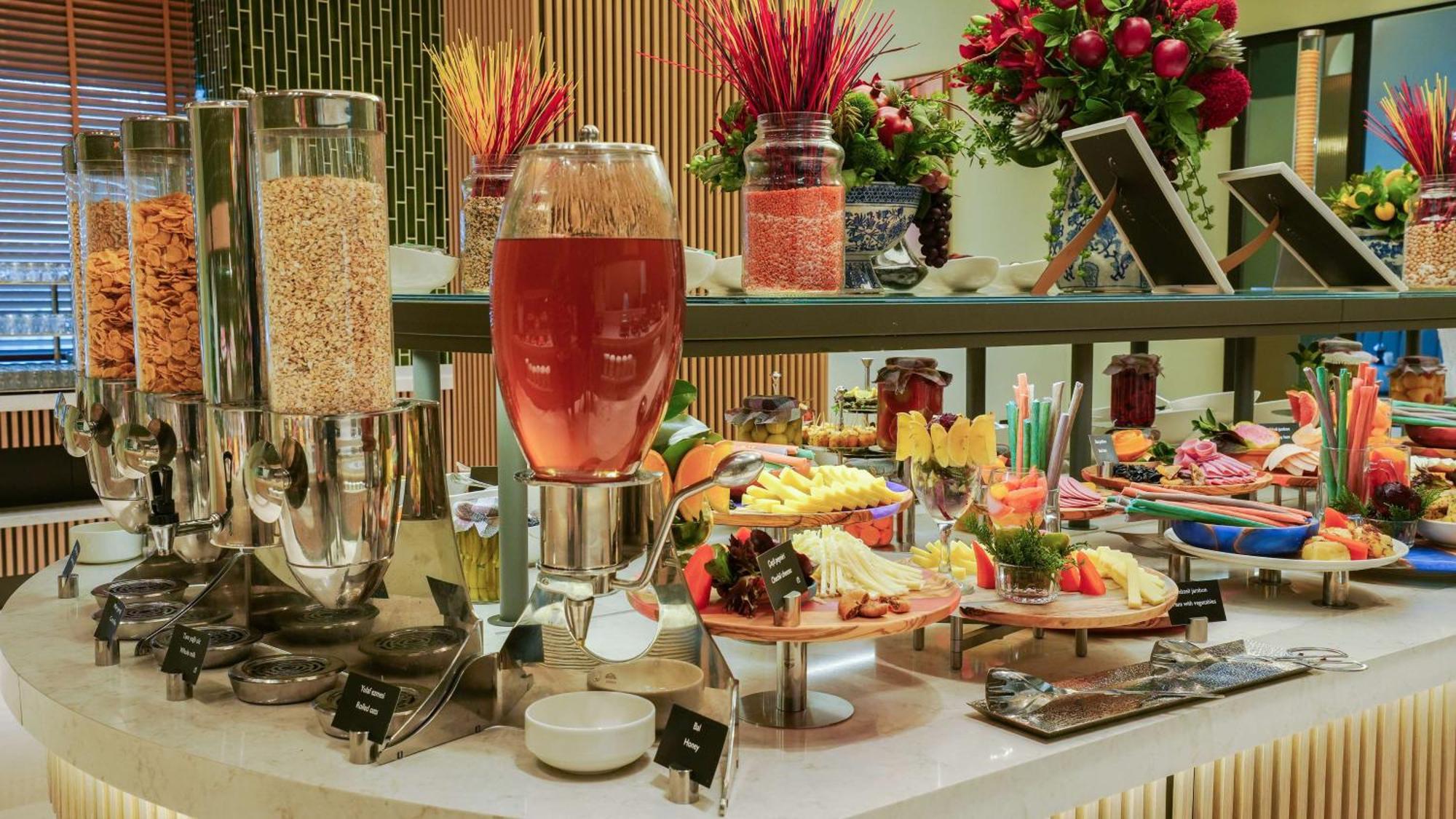 Radisson Hotel Istanbul Merter المظهر الخارجي الصورة