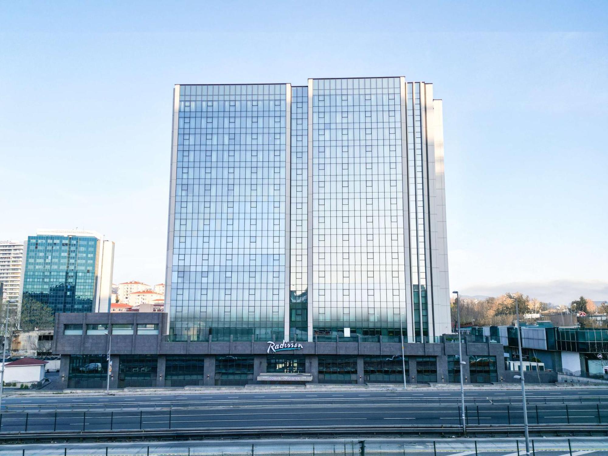 Radisson Hotel Istanbul Merter المظهر الخارجي الصورة